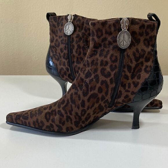 DONALD PLINER 5 leopard print brown booties EUC - Picture 5 of 16